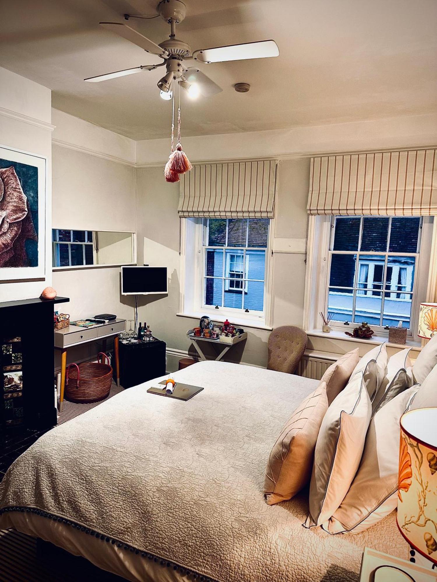 The Laindons Bed & Breakfast 5*